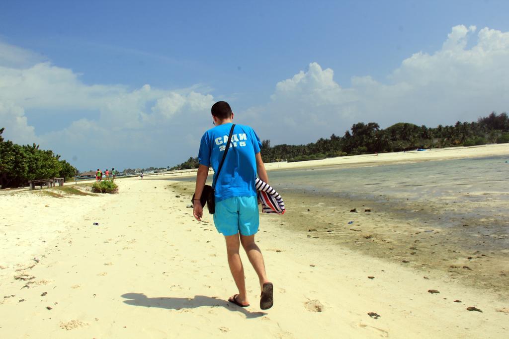 Rip Tide Vacation Inn, K.Guraidhoo Ngoại thất bức ảnh
